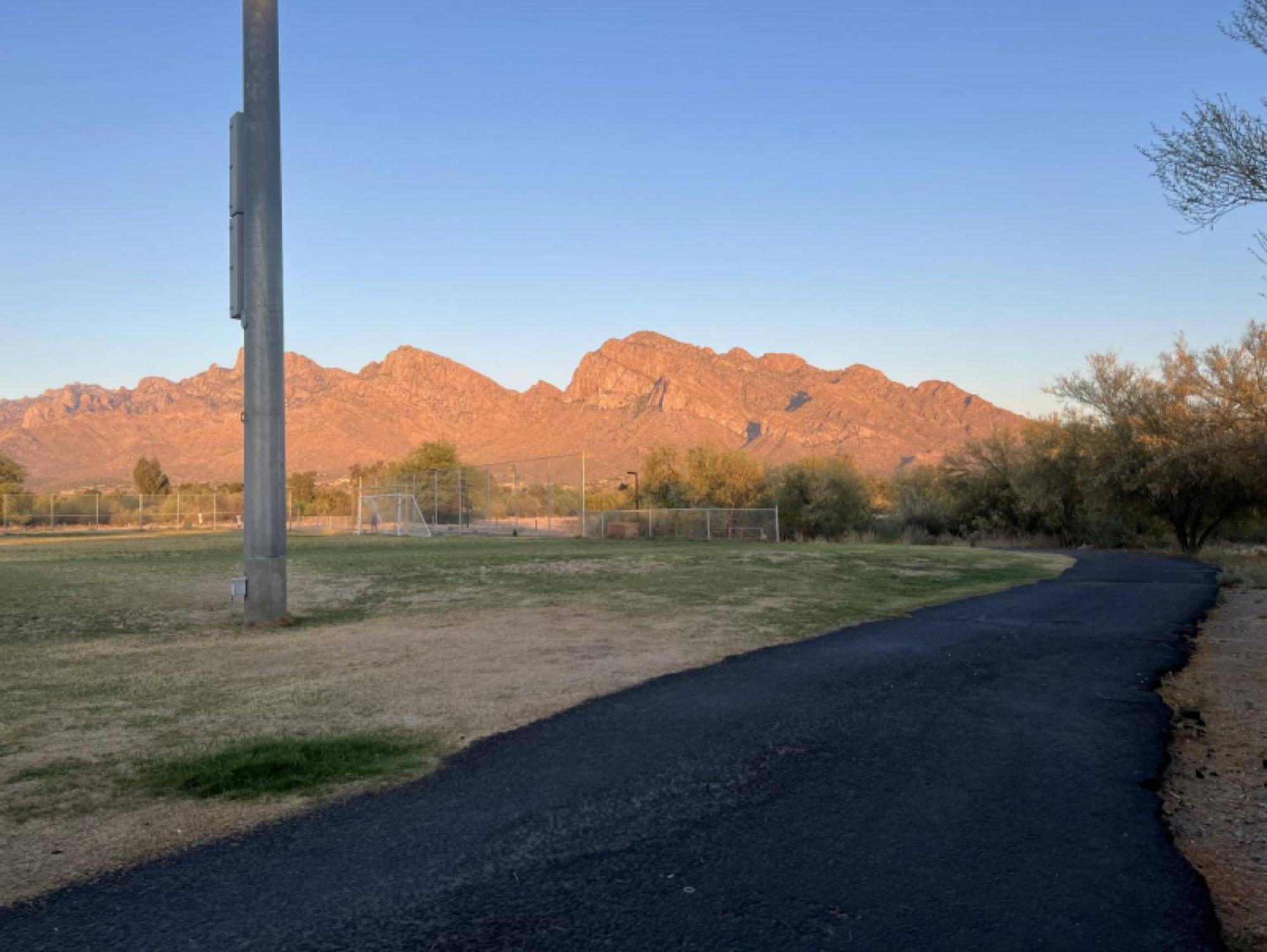 Private Home - Billiards, Mountain Views, Private Desert Access, Hoa Pool & Spa, Bbq, At Lambert Park - Bourbondale Tucson Eksteriør bilde